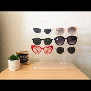 Clear Sunglasses Display